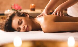 Massage giúp cơ thể thoải mái và khỏe khoắn