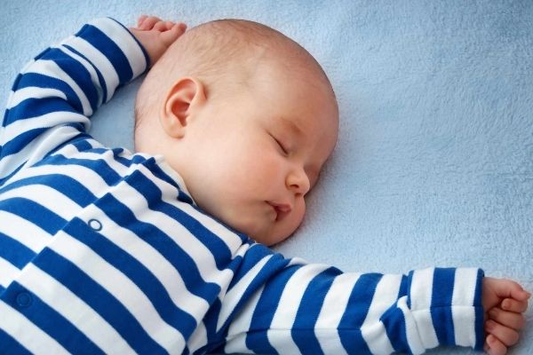 Nguyên nhân sinh lý khiến cho trẻ khó đi vào giấc ngủ