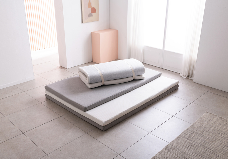Nệm Topper Comfy Samick tăng cường độ êm ái khi sử dụng trên giường hoặc dưới sàn 
